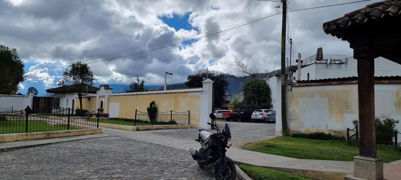 Hotel Posada De La Luna Антигуа-Гватемала Экстерьер фото